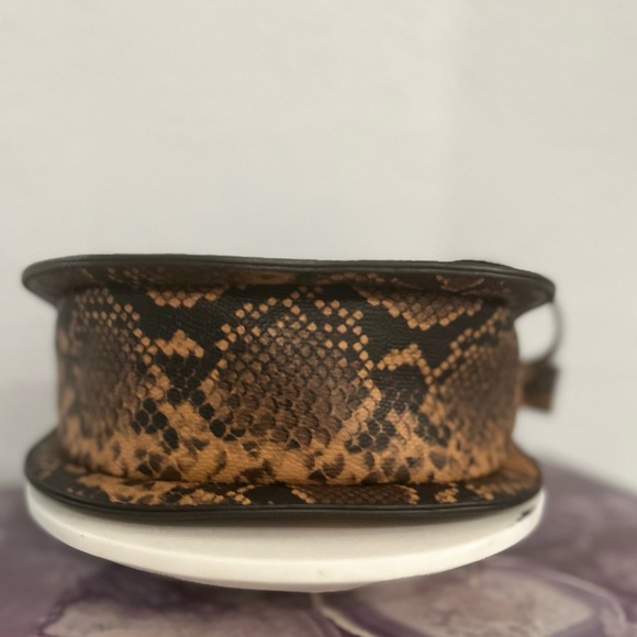 Olivia Miller “Anastasia” half moon cross body bag in orange and black NWT - Picture 5 of 10